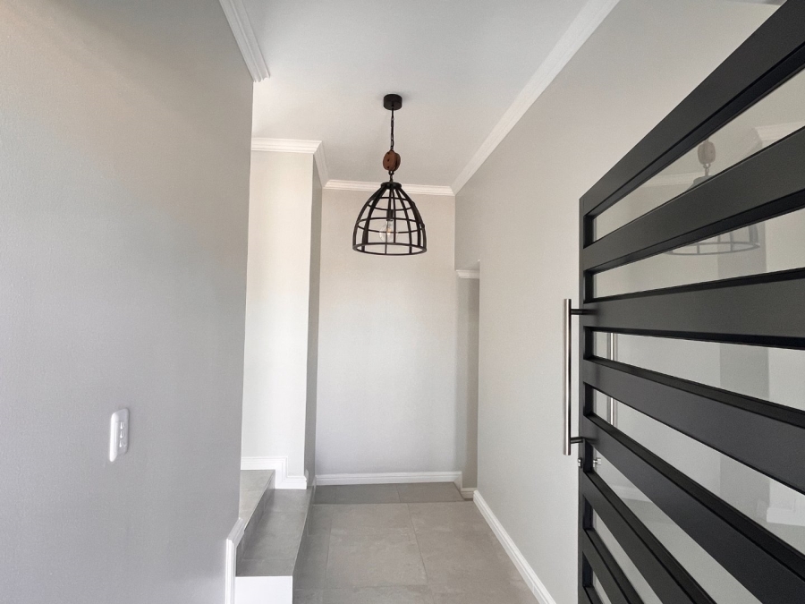 3 Bedroom Property for Sale in Wavecrest Eastern Cape